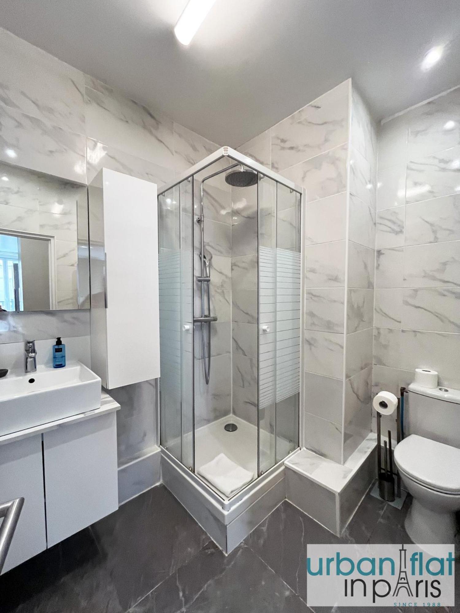 Appartamento 23 - Charming Parisian Flat In Parigi Esterno foto